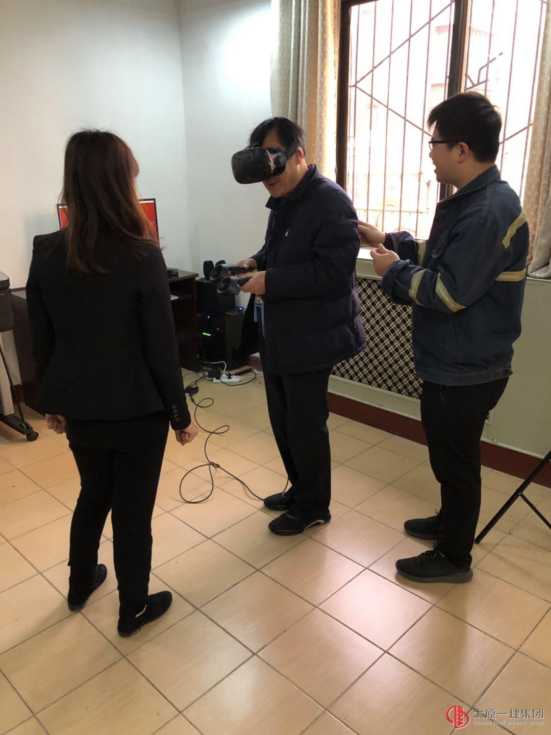 省總驗收組蒞臨集團公司驗收省級職工創(chuàng)新工作室